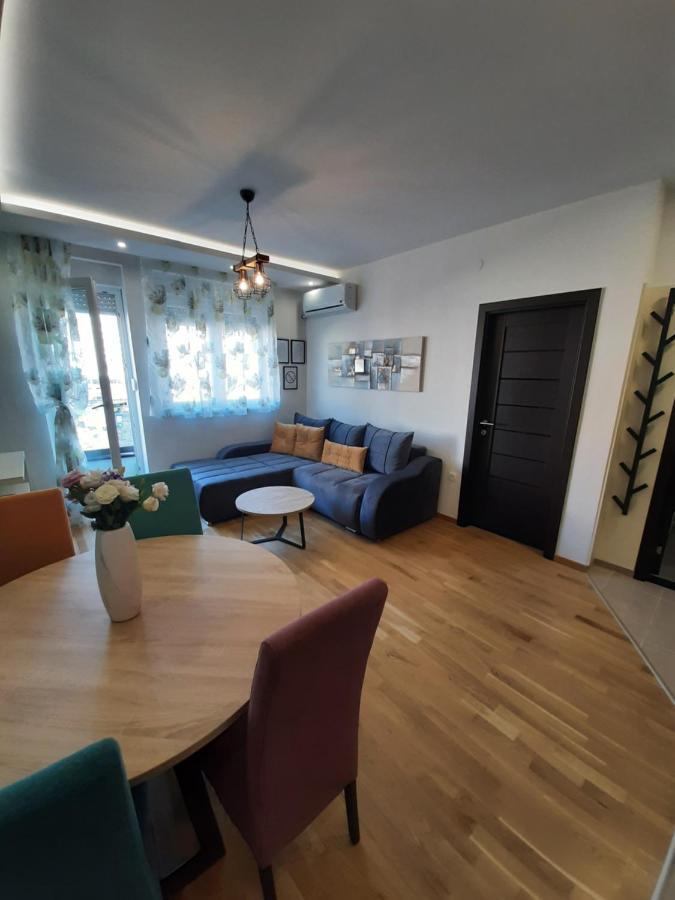 Laura Apartment Novi Sad Exterior foto